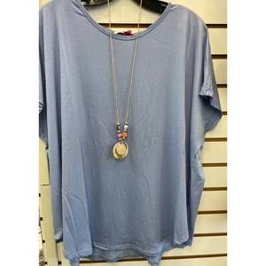 NEW YOLLY woven tee with necklace in light blue